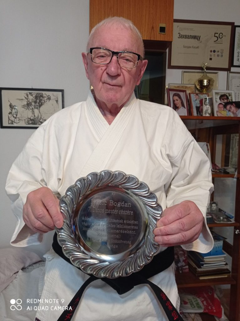 Kesic Bogdan X.DAN a Magyar Karate Szakszövetség díjával